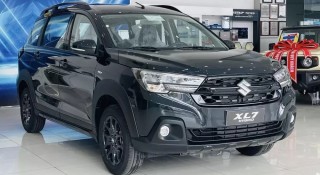 Chiêm ngưỡng Suzuki XL7 Black Edition mới tại đại lý Việt với ưu đãi tới 70 triệu đồng